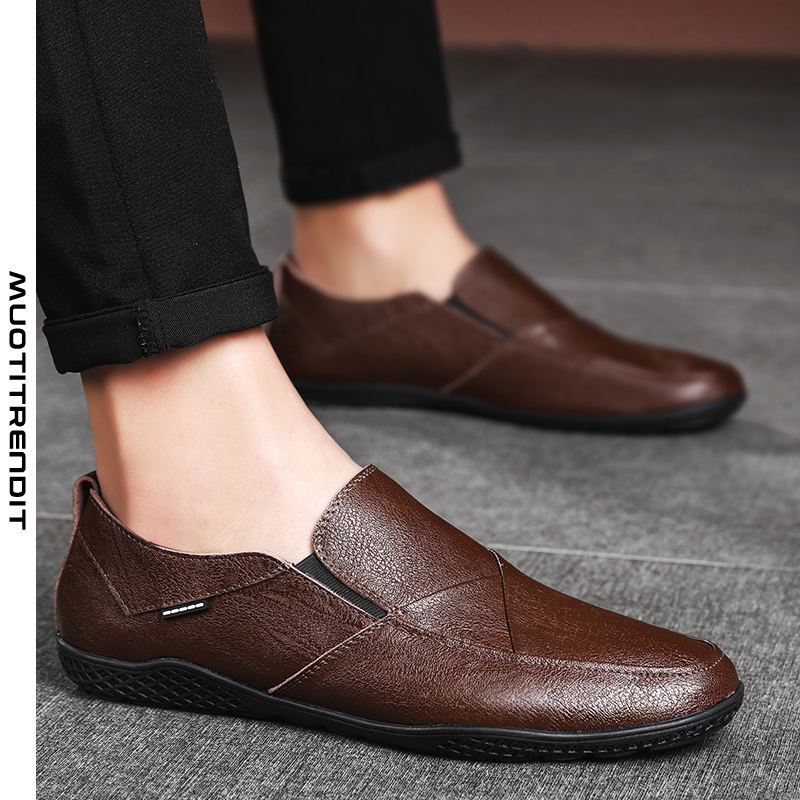 hienot miesten kenkäkengät villin trendin vapaa-ajan kenkien pehmeä pohja ruskea