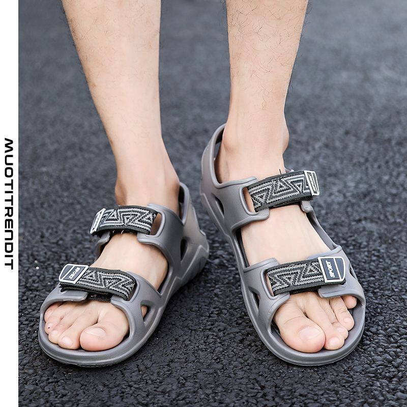 miesten sandaalit liukumattomat kulutusta kestävät kesällä ajettavat rantakengät säädettävä joustava nauha harmaa
