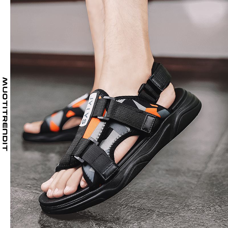 muoti hieno sandaalit uros ulkona villi rantakengät urheilu- ja vapaa-ajan säädettävä joustava solki musta